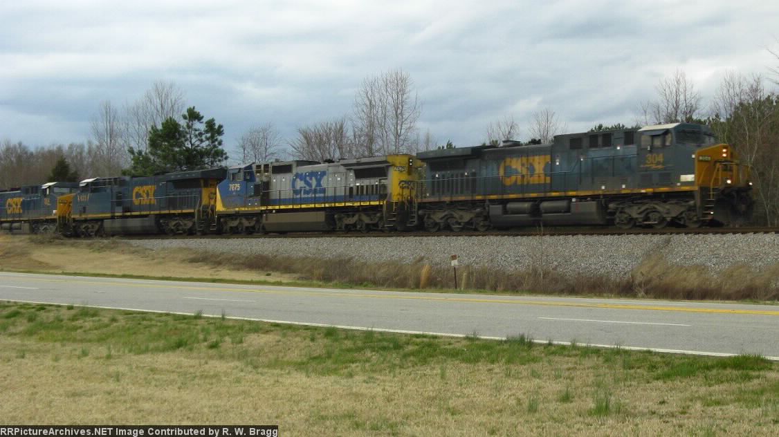 CSX 304 (AC44CW) 